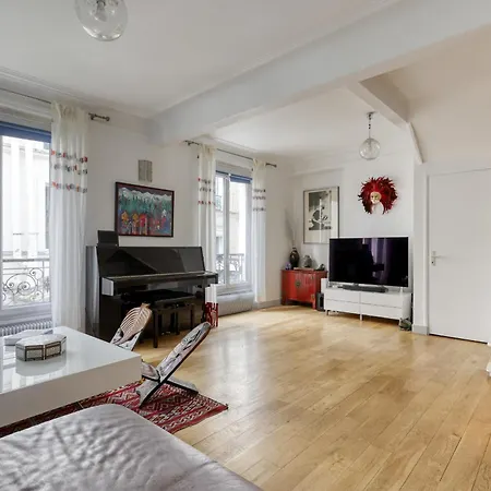 Large Duplex Flat In A Courtyard - Trendy 10 Appartement